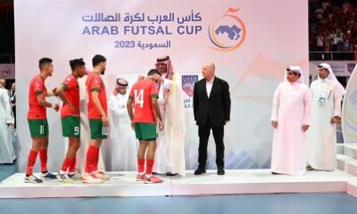 سمو محافظ جدة يتوّج منتخب المغرب بكأس العرب لكرة قدم الصالات 2023