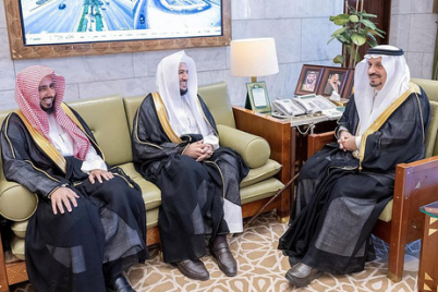 أمير الرياض يستقبل رئيس المحكمة العامة