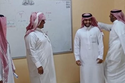 "الدوسري "يزور مدرسة السقيد المتوسطة والابدائية 