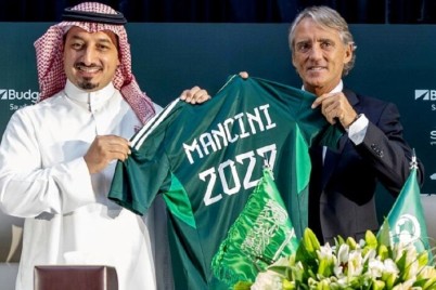 الإيطالي مانشيني يوقع عقود توليه تدريب المنتخب السعودي حتى 2027